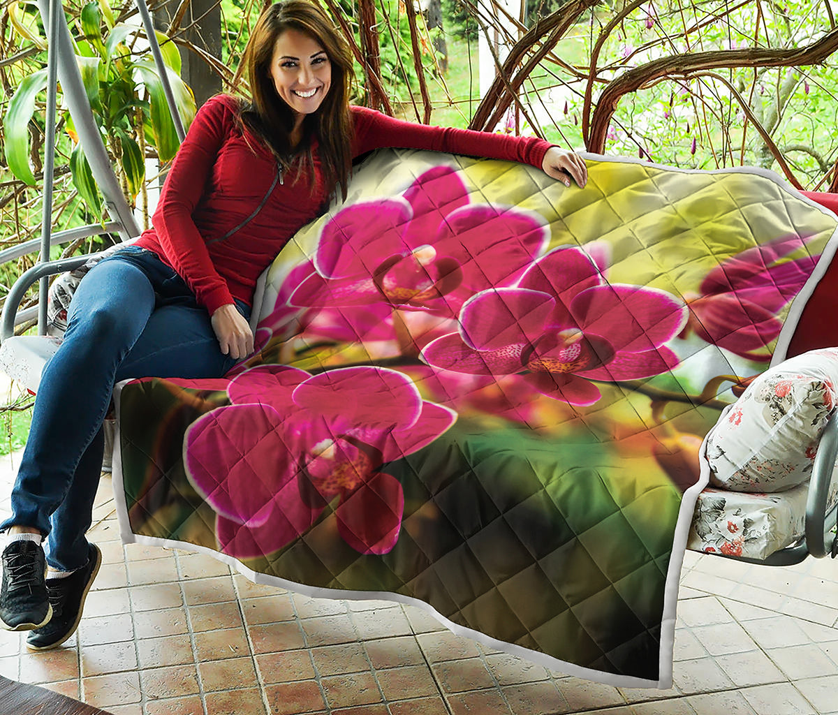 Cute Orchid Print Quilt