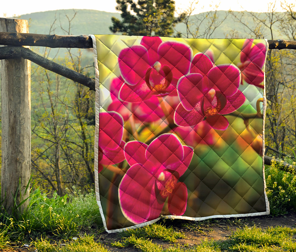 Cute Orchid Print Quilt