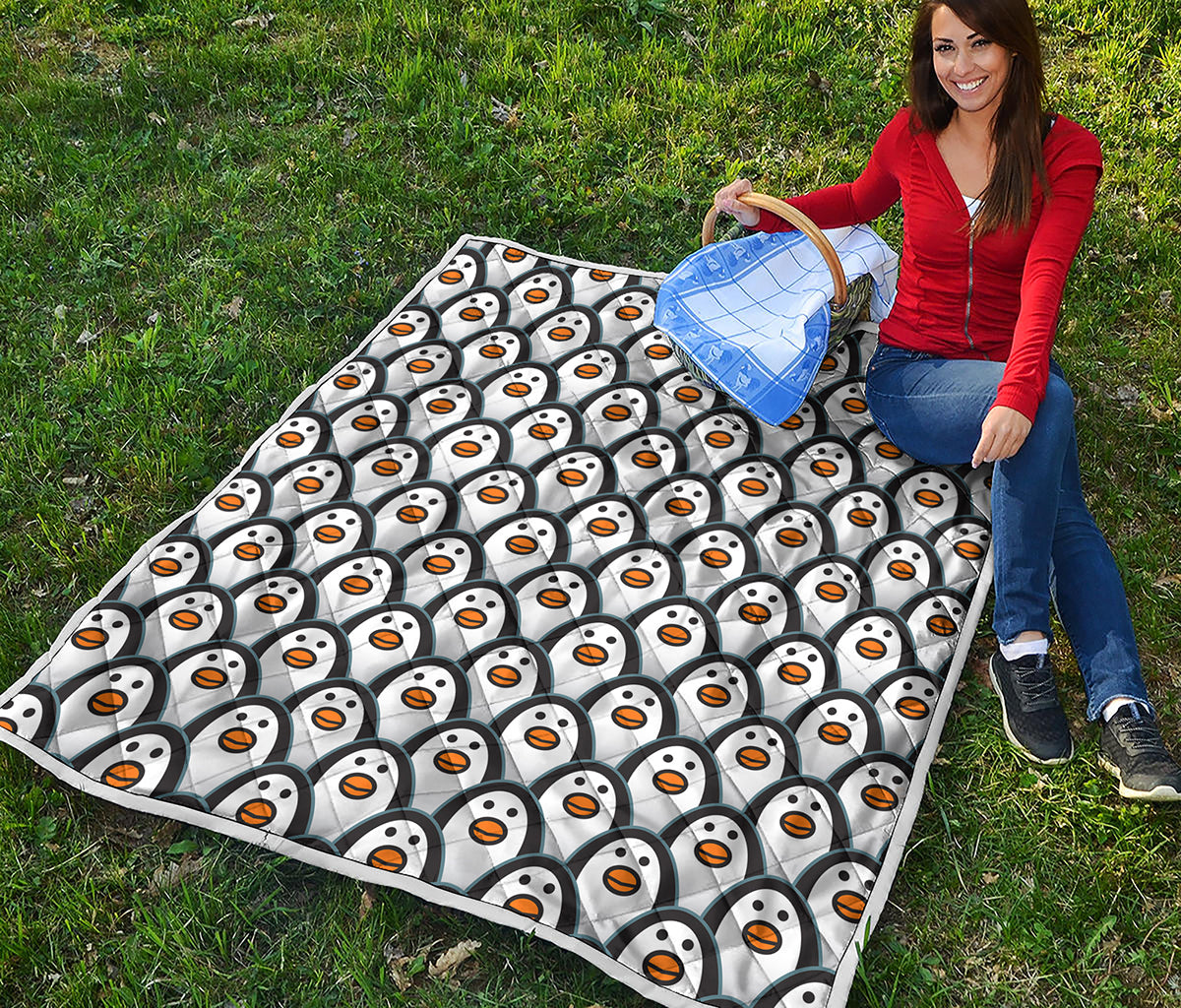 Cute Penguin Face Pattern Print Quilt