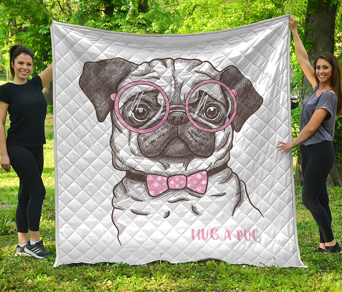 Cute Pug With Glasses Print Quilt