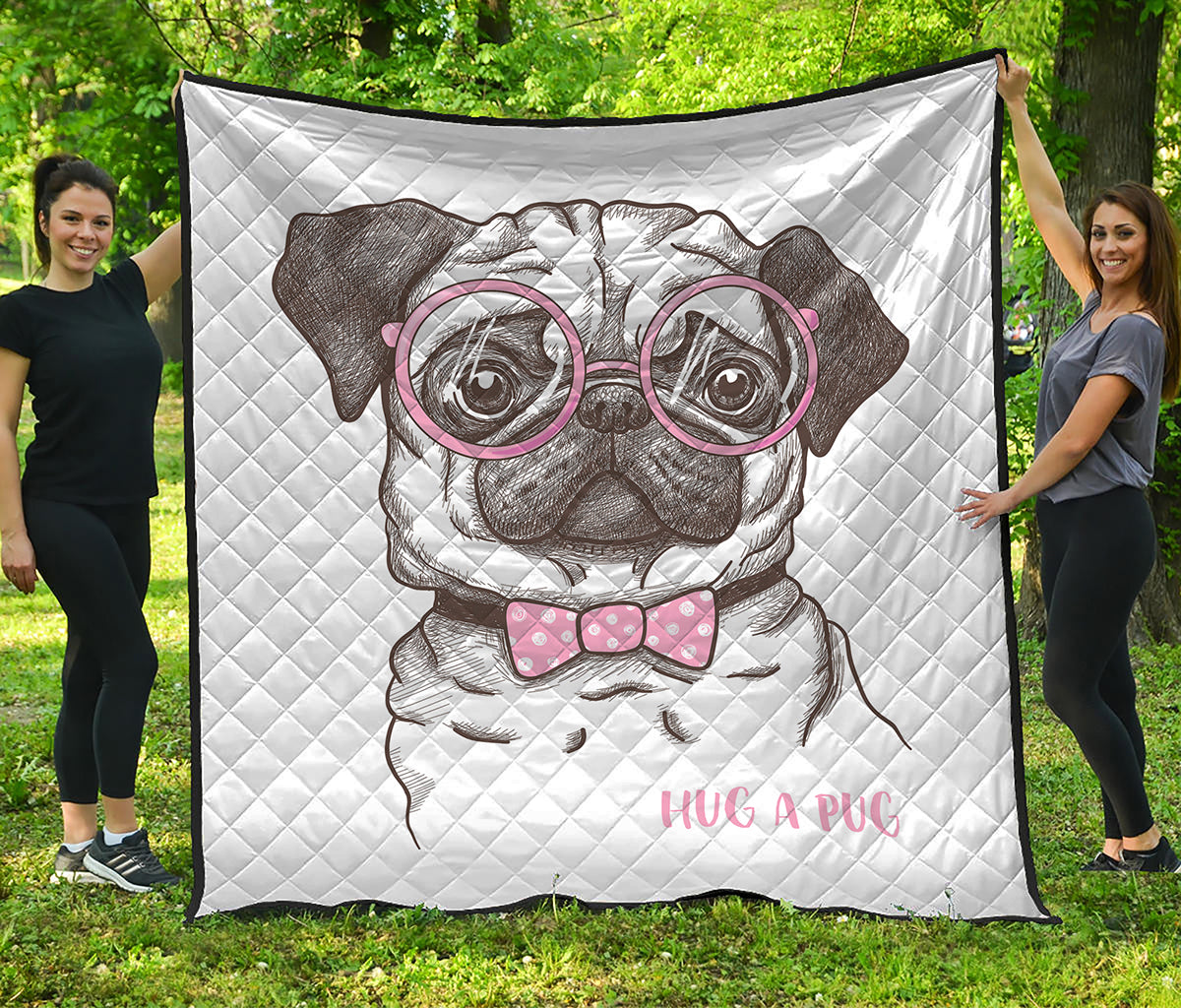 Cute Pug With Glasses Print Quilt