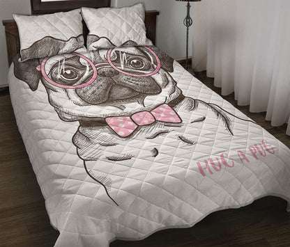 Cute Pug With Glasses Print Quilt Bed Set