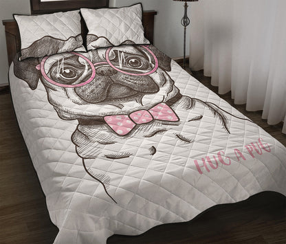 Cute Pug With Glasses Print Quilt Bed Set