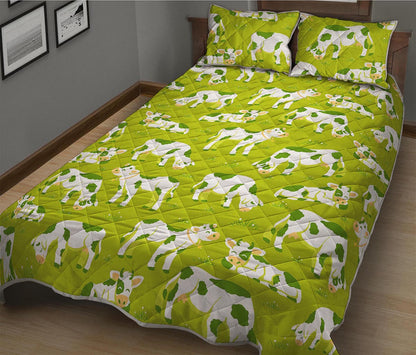 Cute Smiley Cow Pattern Print Quilt Bed Set