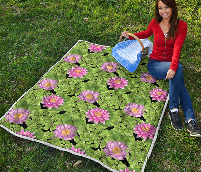 Cute Water Lily Pattern Print Quilt