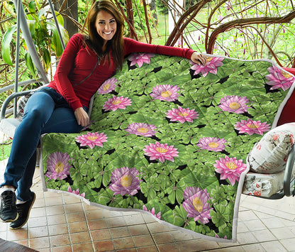 Cute Water Lily Pattern Print Quilt