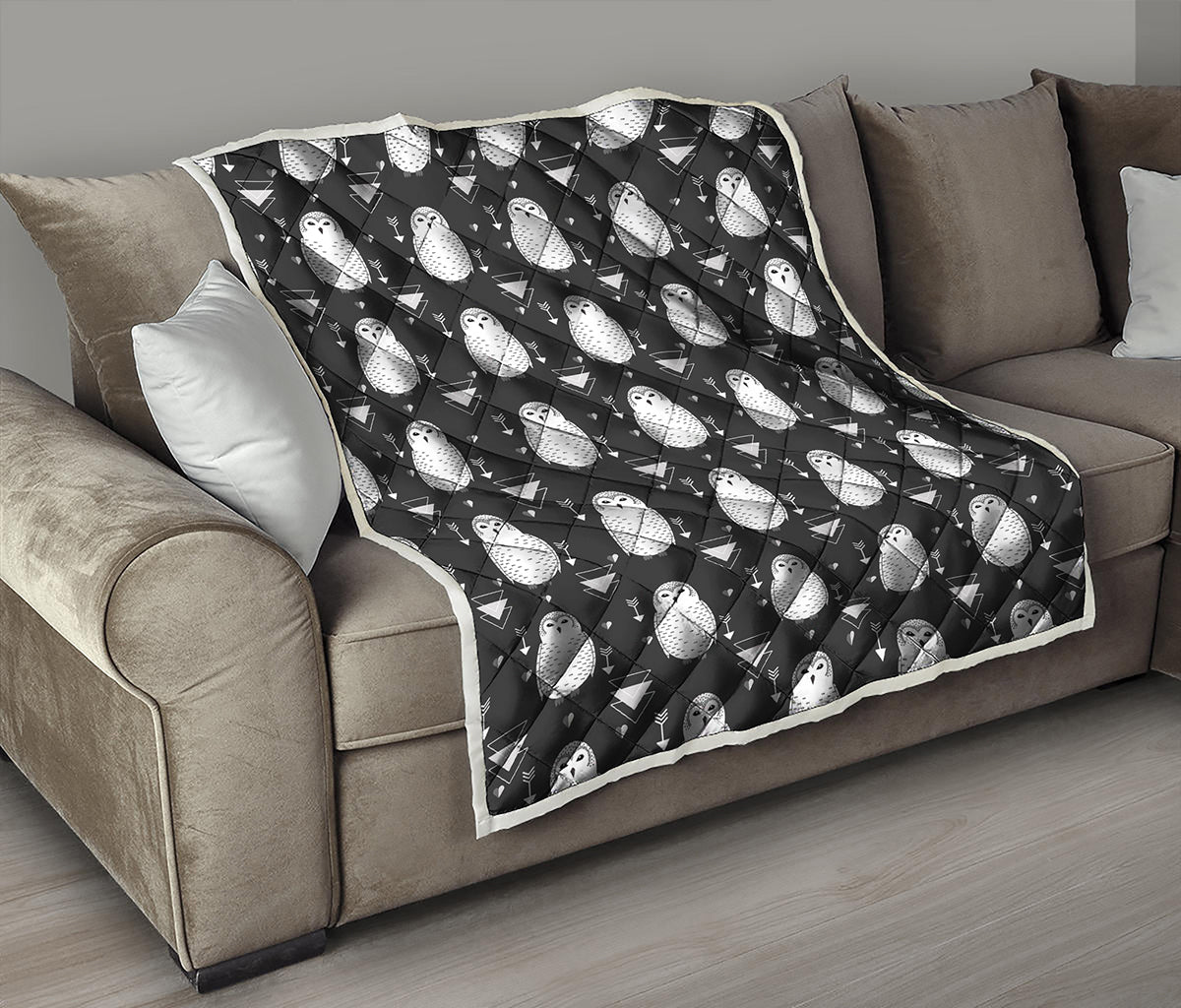 Cute White And Grey Owl Pattern Print Quilt