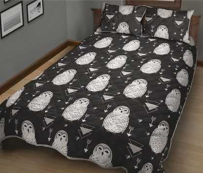 Cute White And Grey Owl Pattern Print Quilt Bed Set