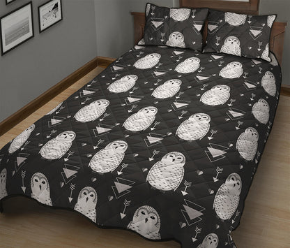 Cute White And Grey Owl Pattern Print Quilt Bed Set