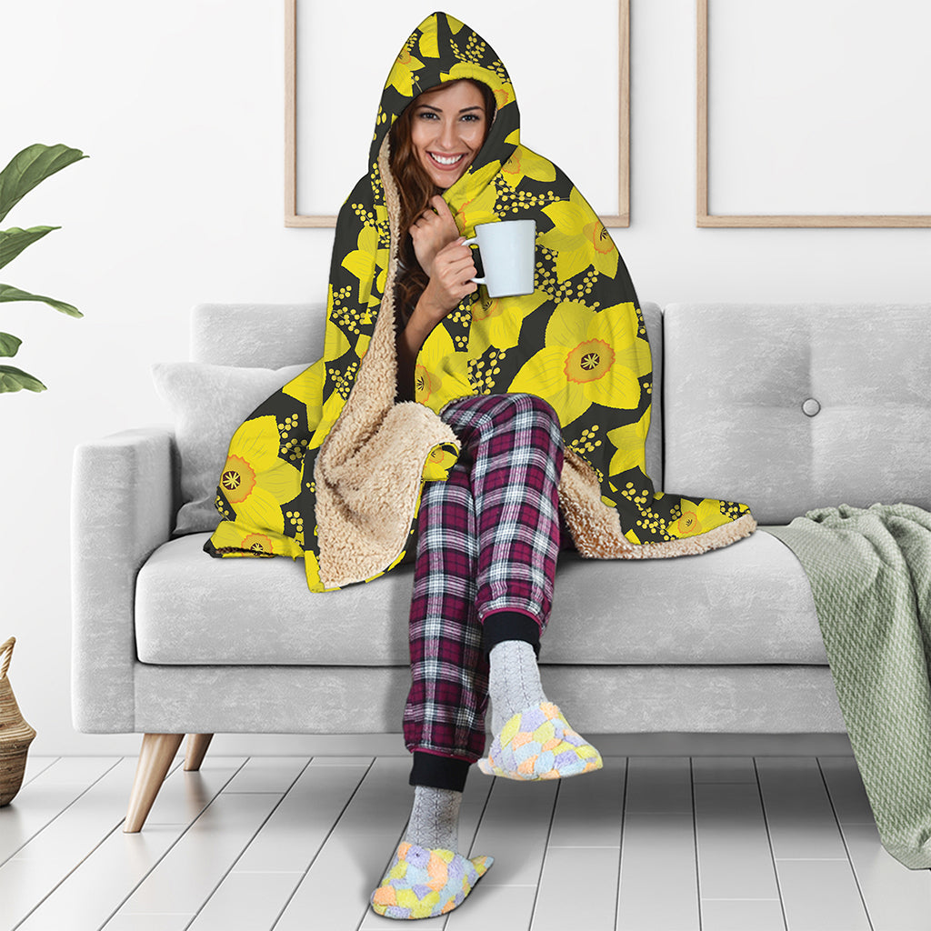 Daffodil And Mimosa Pattern Print Hooded Blanket