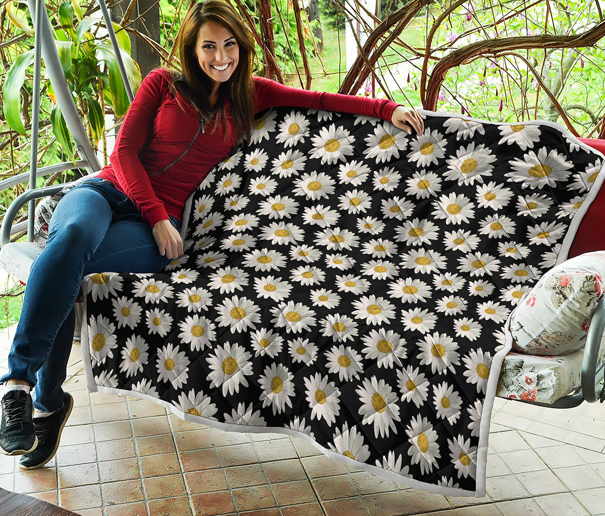 Daisy Flower Pattern Print Quilt