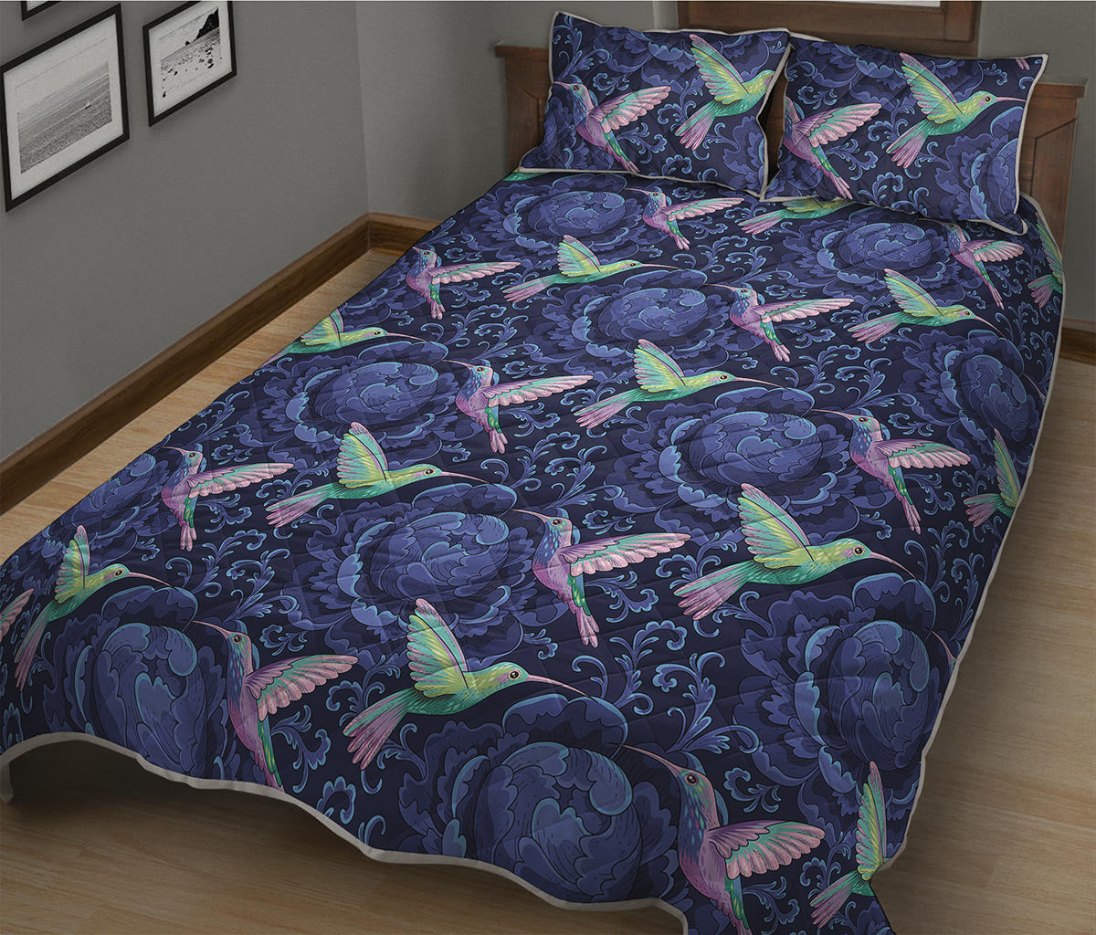 Dark Blue Floral Hummingbird Print Quilt Bed Set