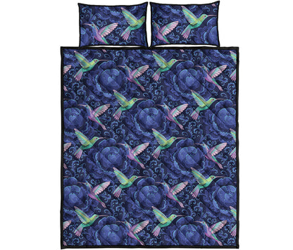Dark Blue Floral Hummingbird Print Quilt Bed Set