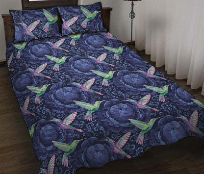 Dark Blue Floral Hummingbird Print Quilt Bed Set