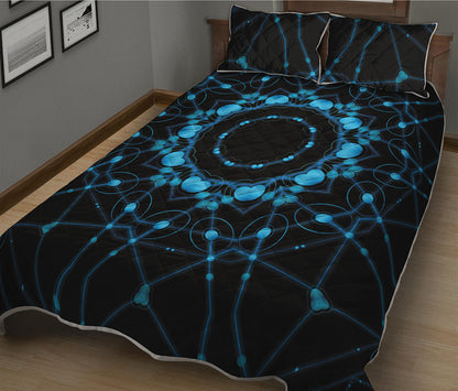 Dark Blue Kaleidoscope Print Quilt Bed Set