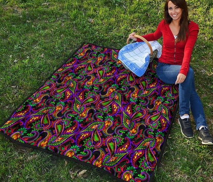 Dark Bohemian Paisley Pattern Print Quilt