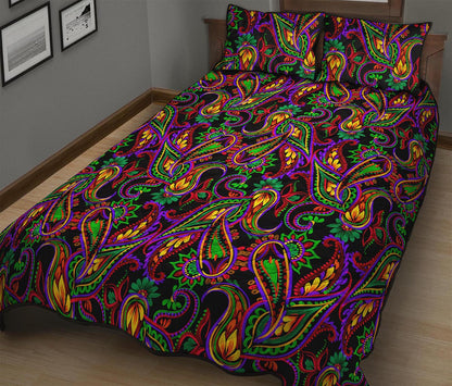 Dark Bohemian Paisley Pattern Print Quilt Bed Set
