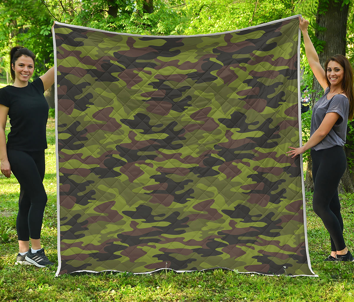 Dark Green And Black Camouflage Print Quilt