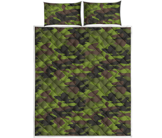Dark Green And Black Camouflage Print Quilt Bed Set