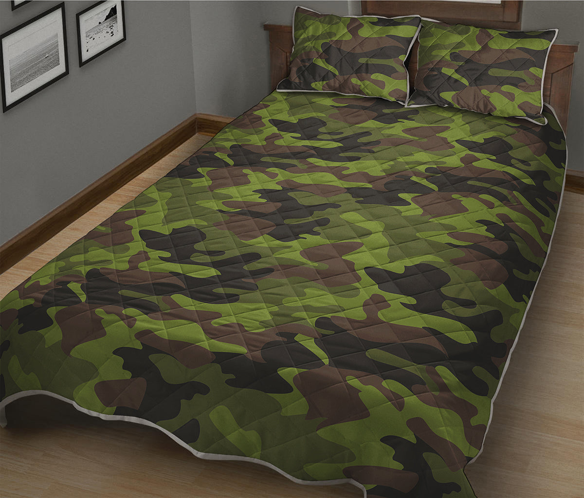 Dark Green And Black Camouflage Print Quilt Bed Set