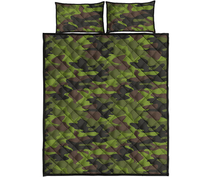 Dark Green And Black Camouflage Print Quilt Bed Set