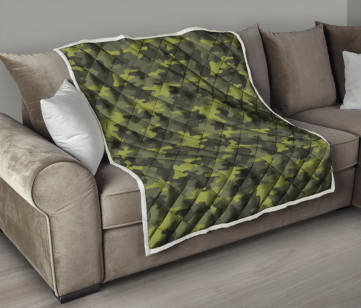 Dark Green Camouflage Print Quilt