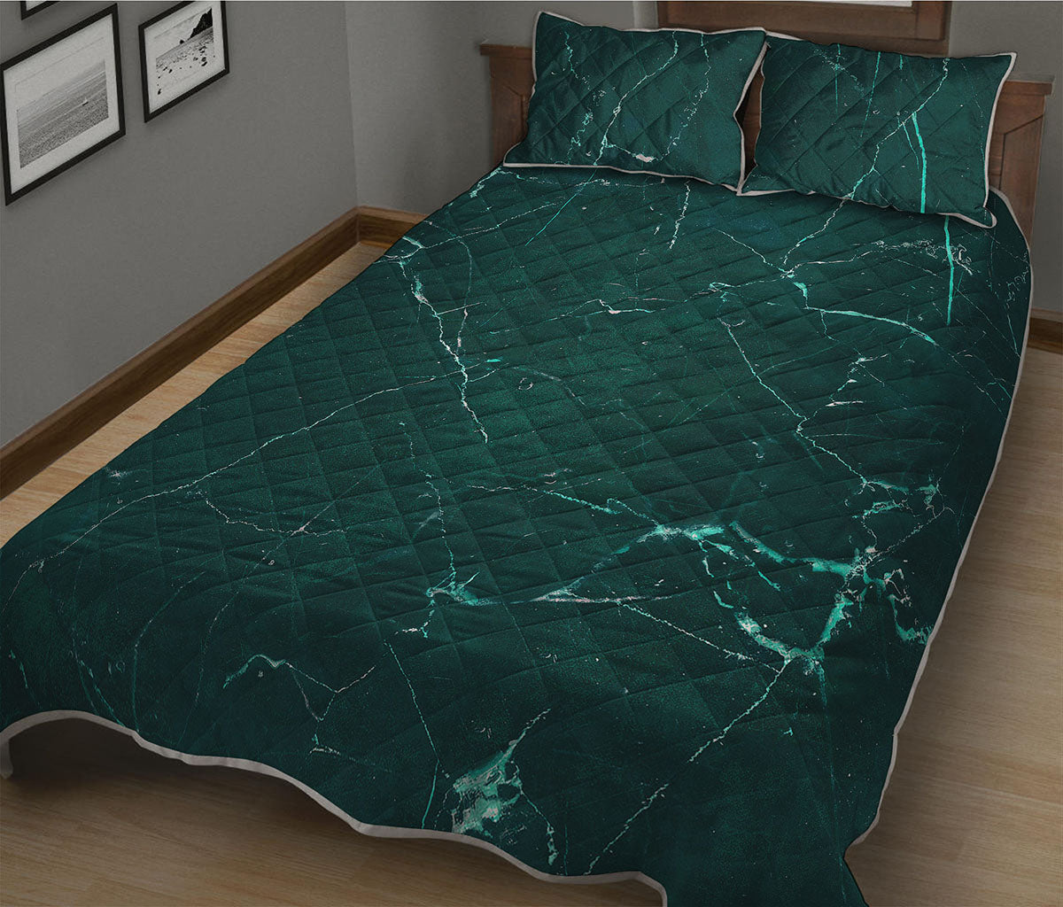 Dark Green Marble Print Quilt Bed Set
