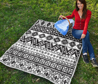 Dark Grey Aztec Pattern Print Quilt