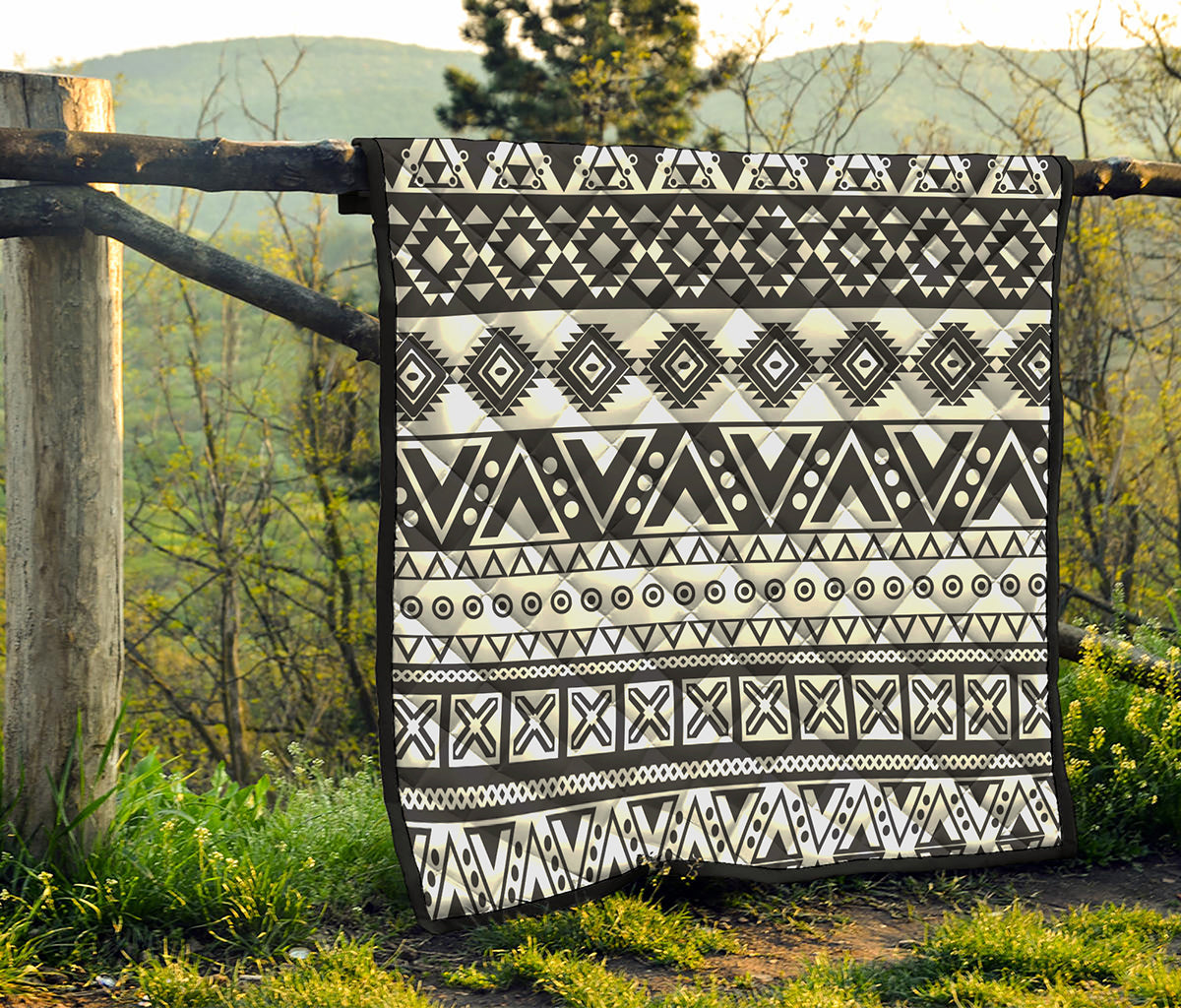 Dark Grey Aztec Pattern Print Quilt