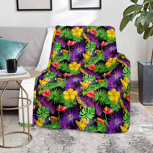 Dark Hawaiian Tropical Pattern Print Blanket