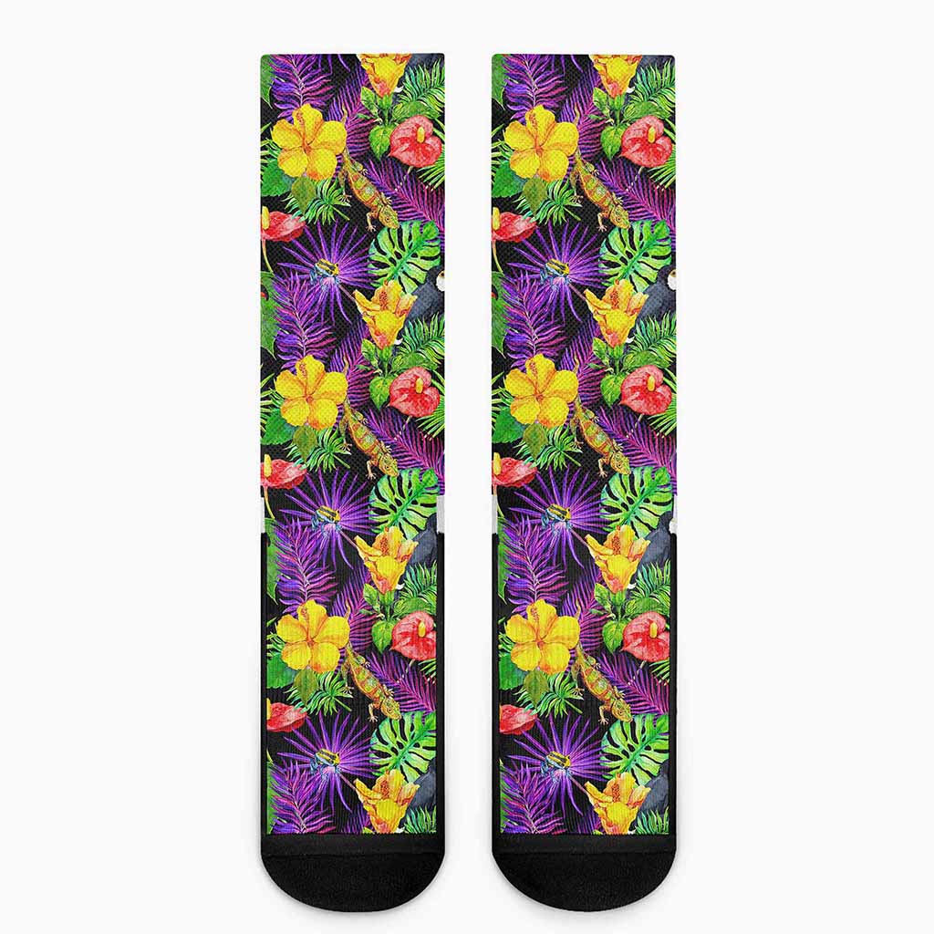 Dark Hawaiian Tropical Pattern Print Crew Socks