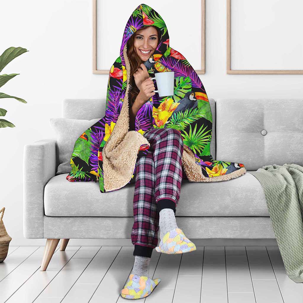 Dark Hawaiian Tropical Pattern Print Hooded Blanket