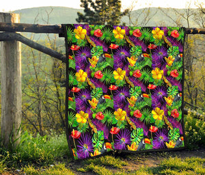 Dark Hawaiian Tropical Pattern Print Quilt