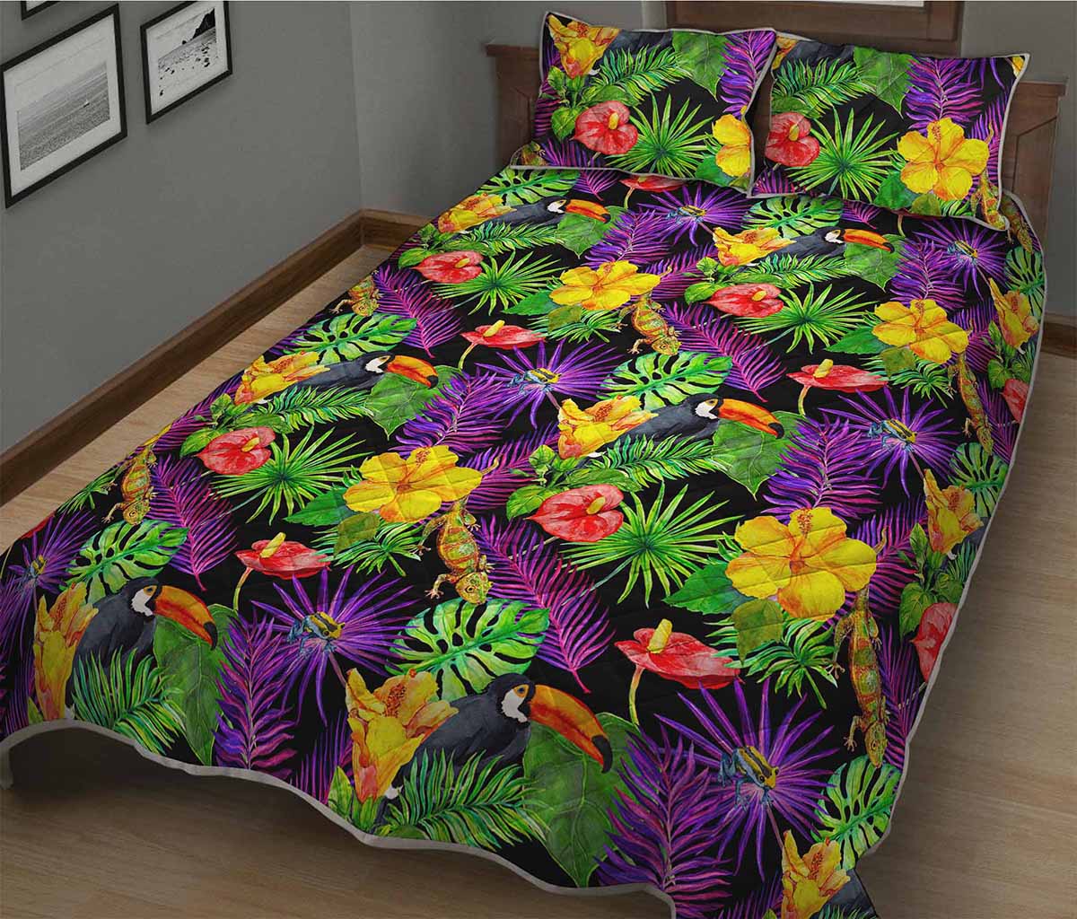 Dark Hawaiian Tropical Pattern Print Quilt Bed Set