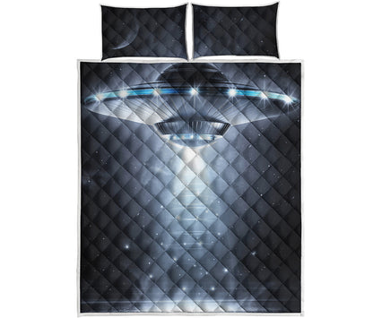 Dark Night UFO Print Quilt Bed Set