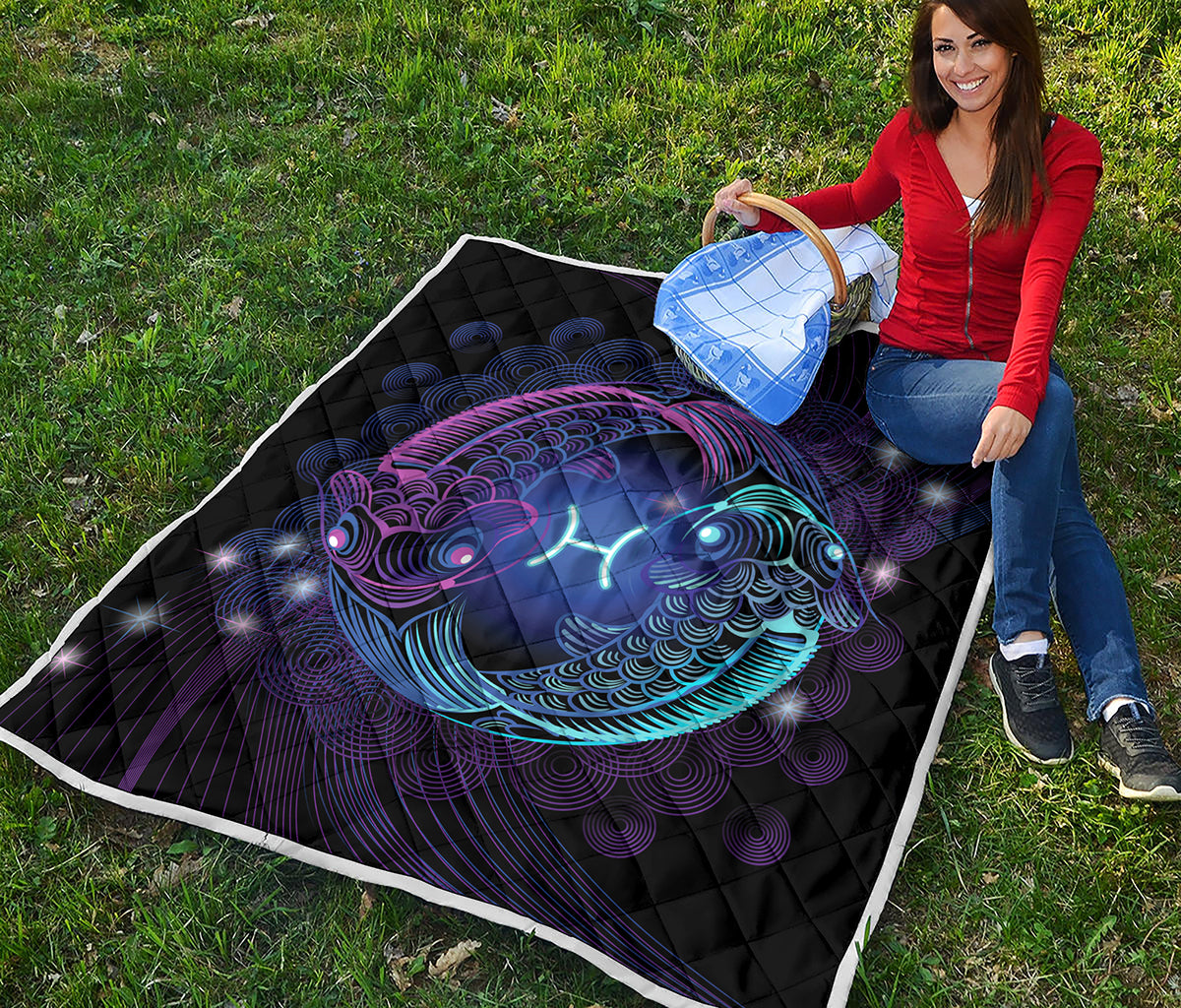 Dark Pisces Zodiac Sign Print Quilt