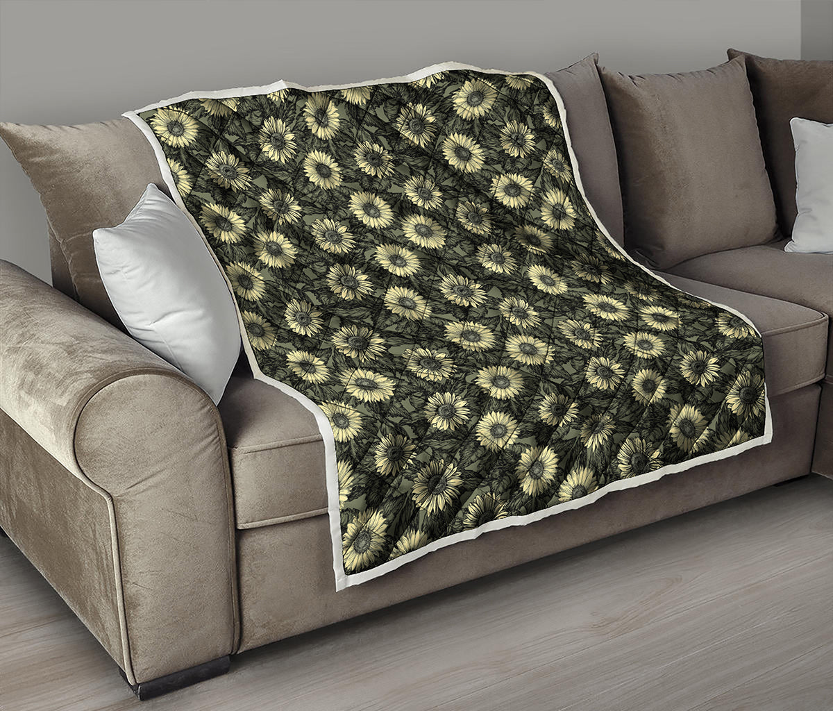 Dark Sunflower Pattern Print Quilt