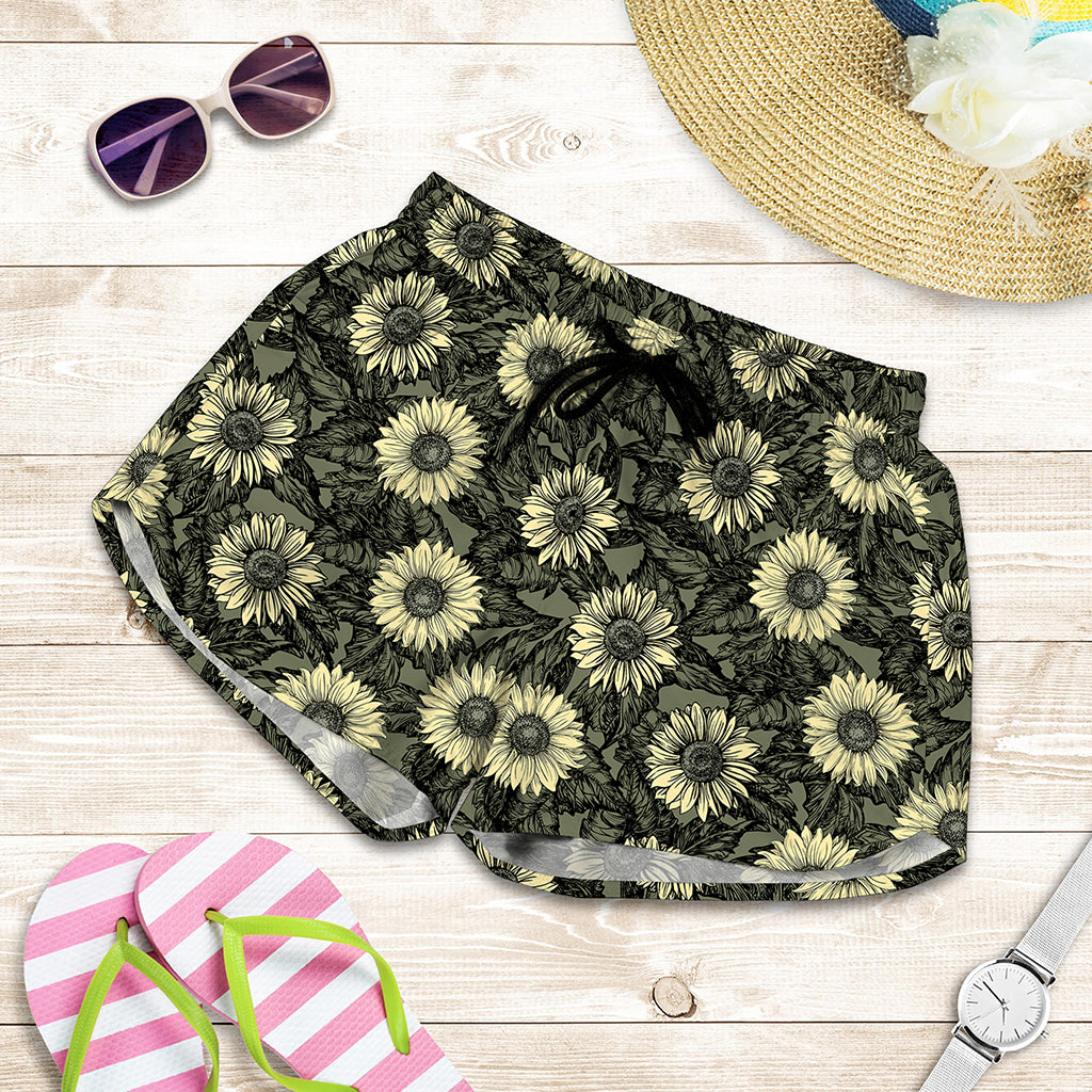 Dark Sunflower Pattern Print Women's Shorts