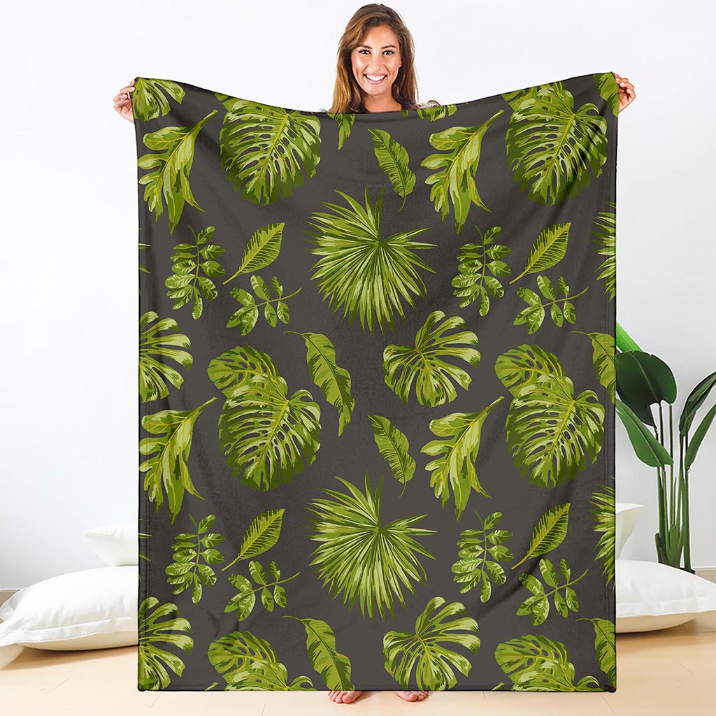 Dark Tropical Leaf Pattern Print Blanket