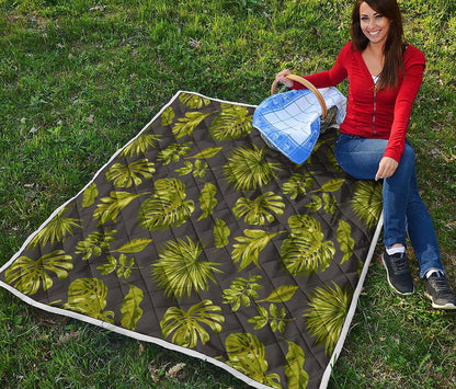 Dark Tropical Leaf Pattern Print Quilt