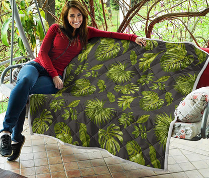 Dark Tropical Leaf Pattern Print Quilt