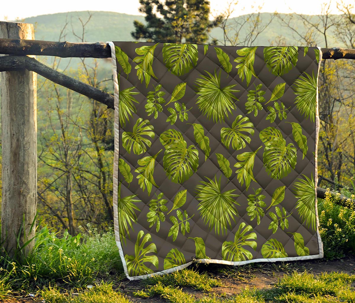Dark Tropical Leaf Pattern Print Quilt