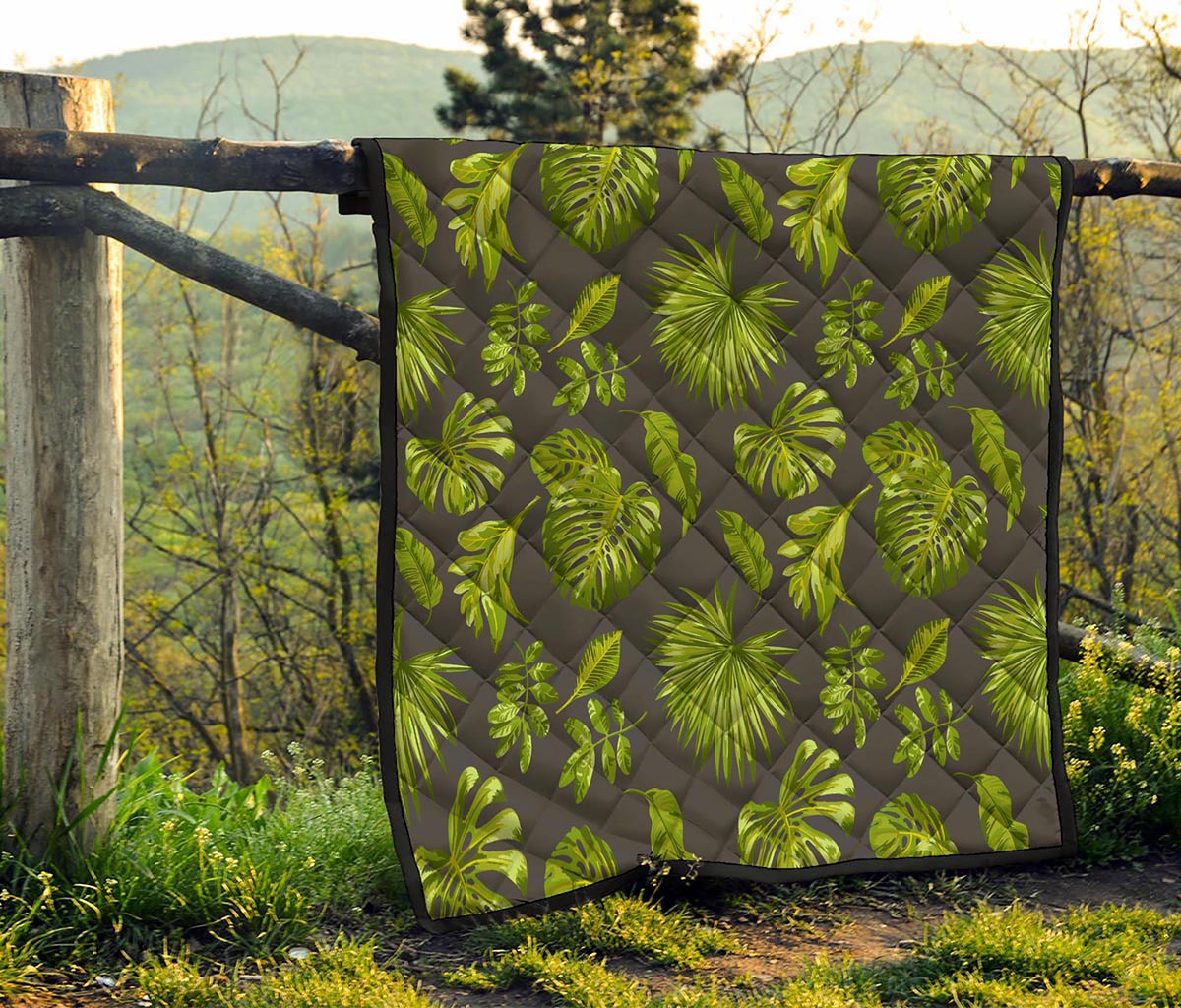 Dark Tropical Leaf Pattern Print Quilt