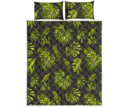 Dark Tropical Leaf Pattern Print Quilt Bed Set