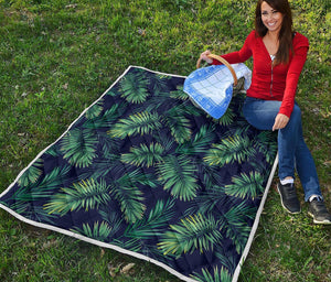 Dark Tropical Palm Leaf Pattern Print Quilt