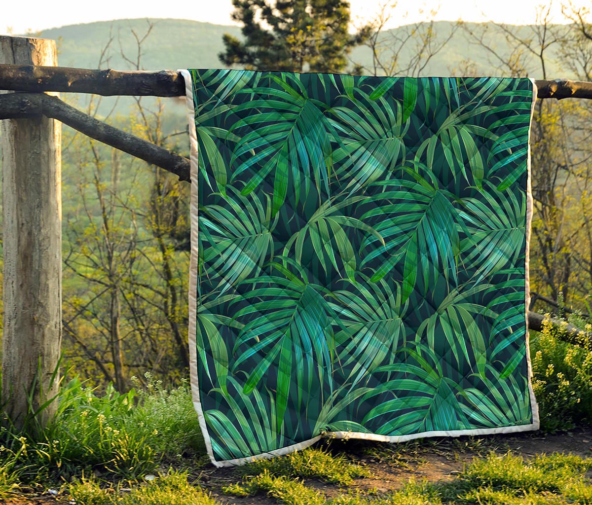 Dark Tropical Palm Leaves Pattern Print Quilt