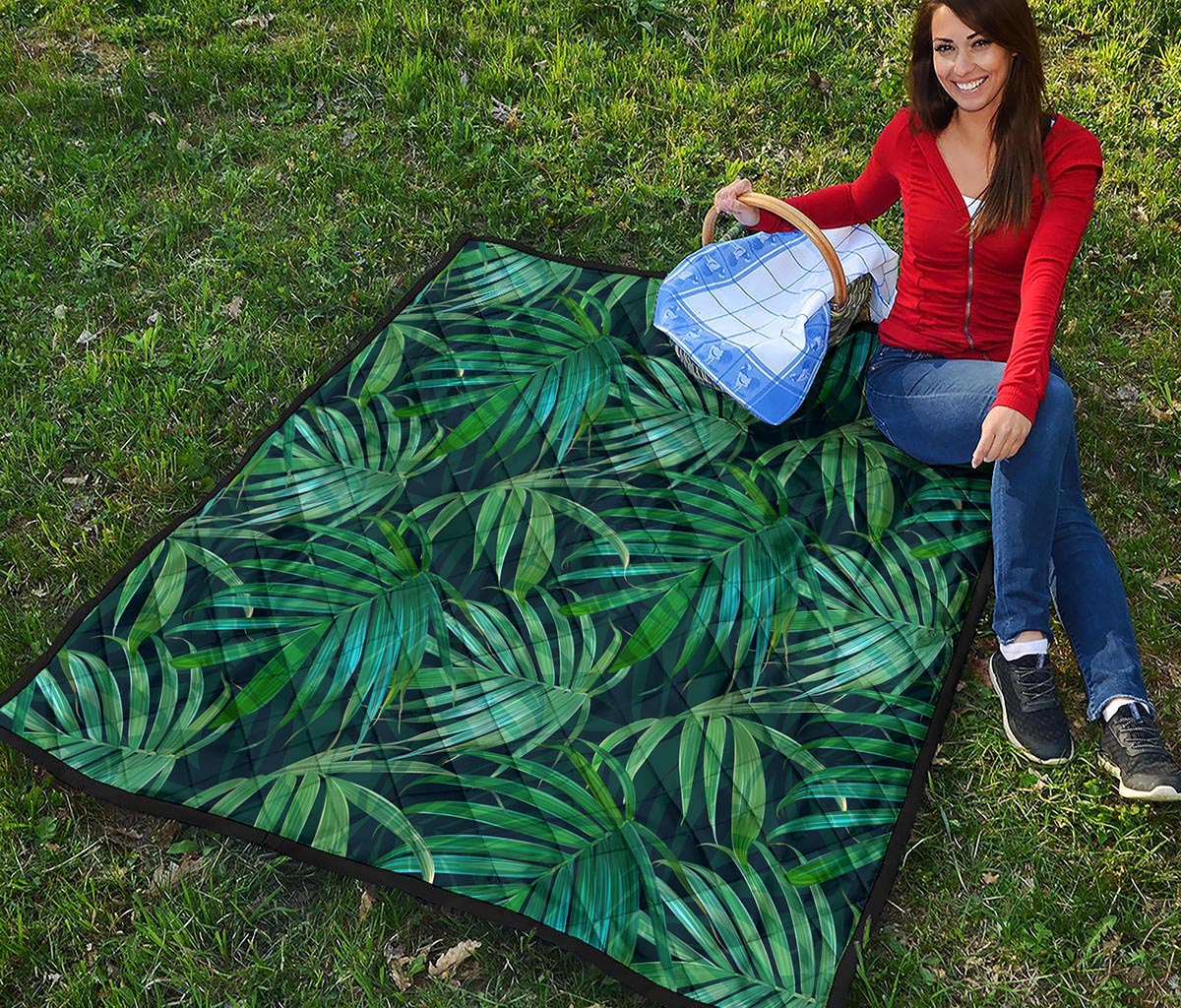 Dark Tropical Palm Leaves Pattern Print Quilt