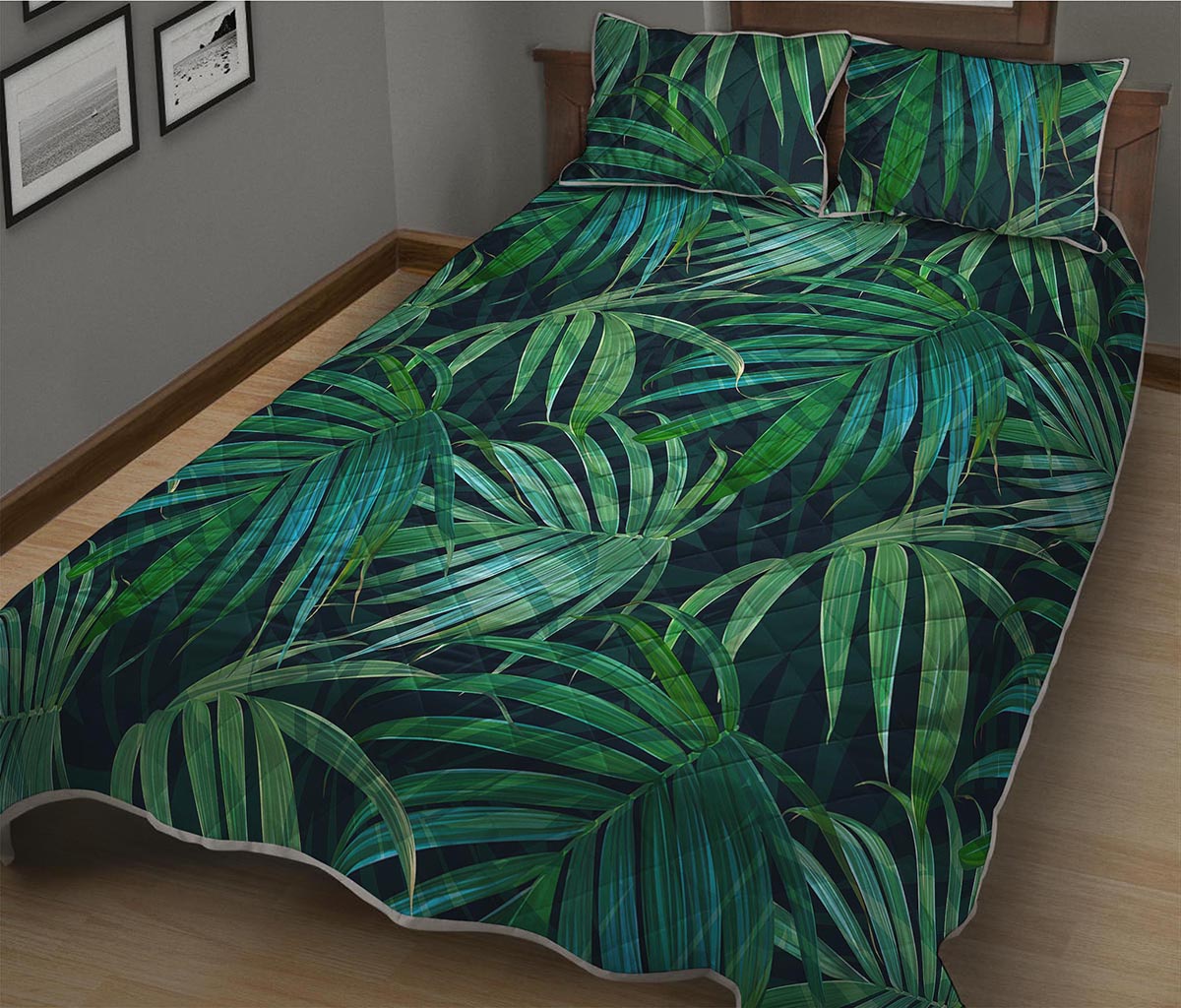 Dark Tropical Palm Leaves Pattern Print Quilt Bed Set