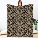 Dark Western Floral Pattern Print Blanket