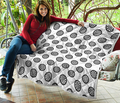 Dartboard Pattern Print Quilt